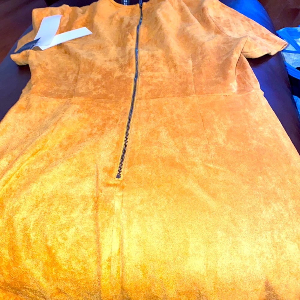 Free* with $50 purchase ๐ NWOT Design Labs Faux Micro Suede Dress - Picture 9 of 13
